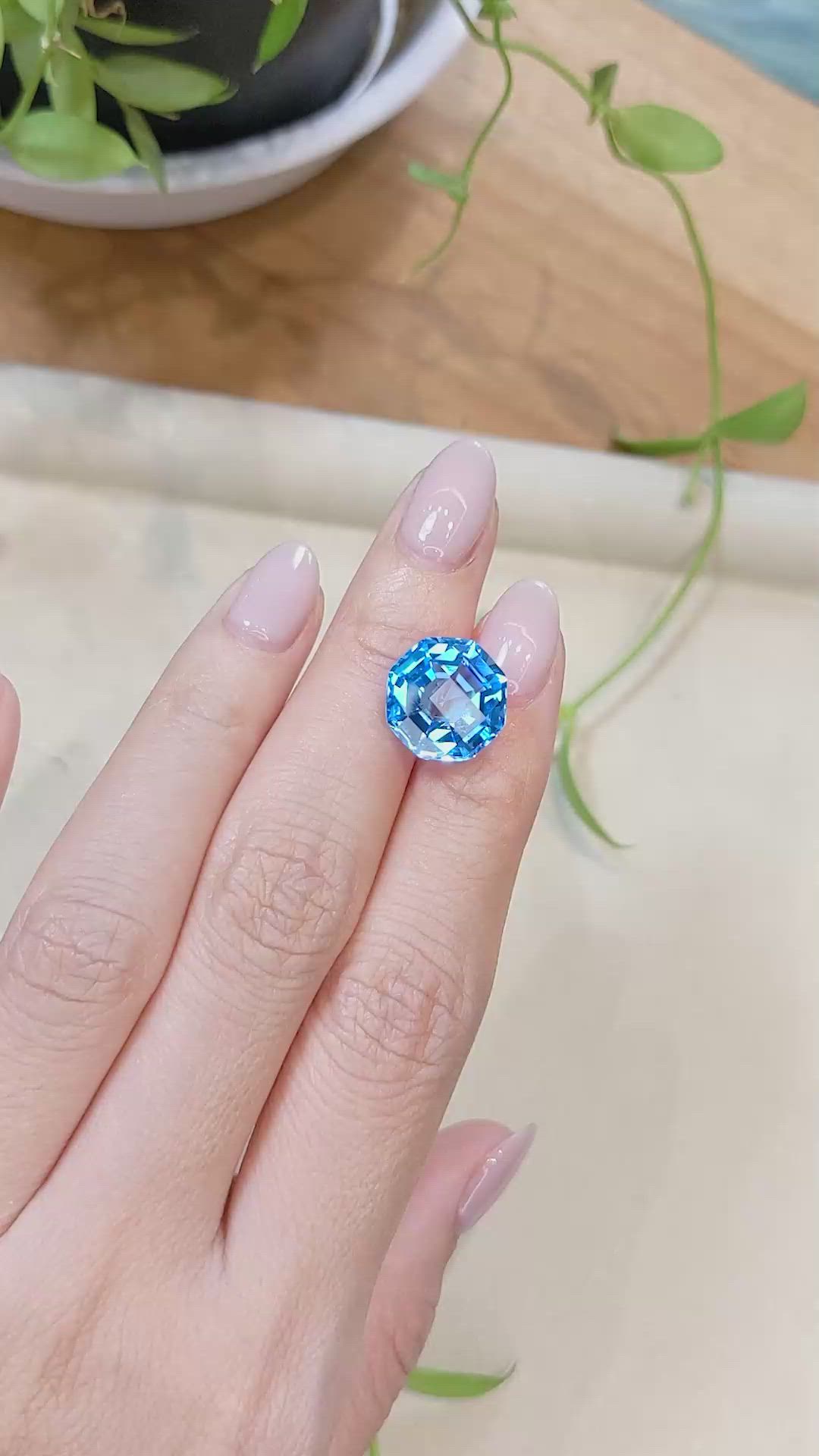 10.00 Ct. Swiss Blue Topaz from Brazil Size Video