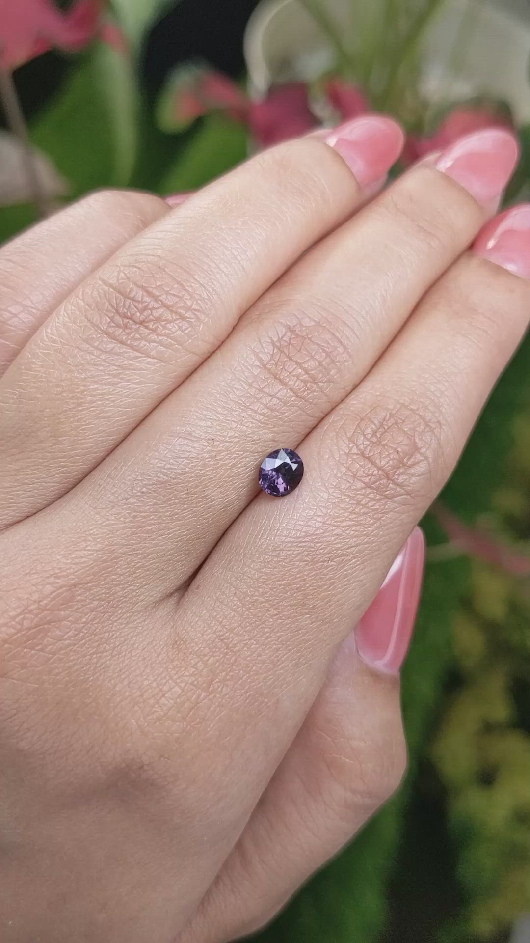 0.70 Ct. Spinel from Ceylon (Sri Lanka) Size Video