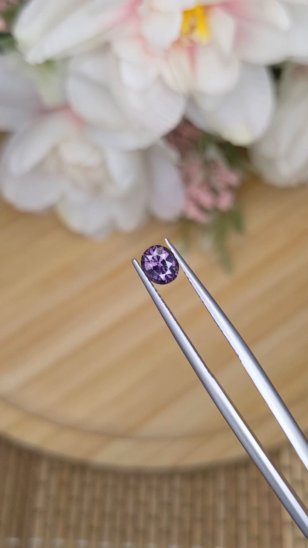 0.70 Ct. Spinel from Ceylon (Sri Lanka) Size Video