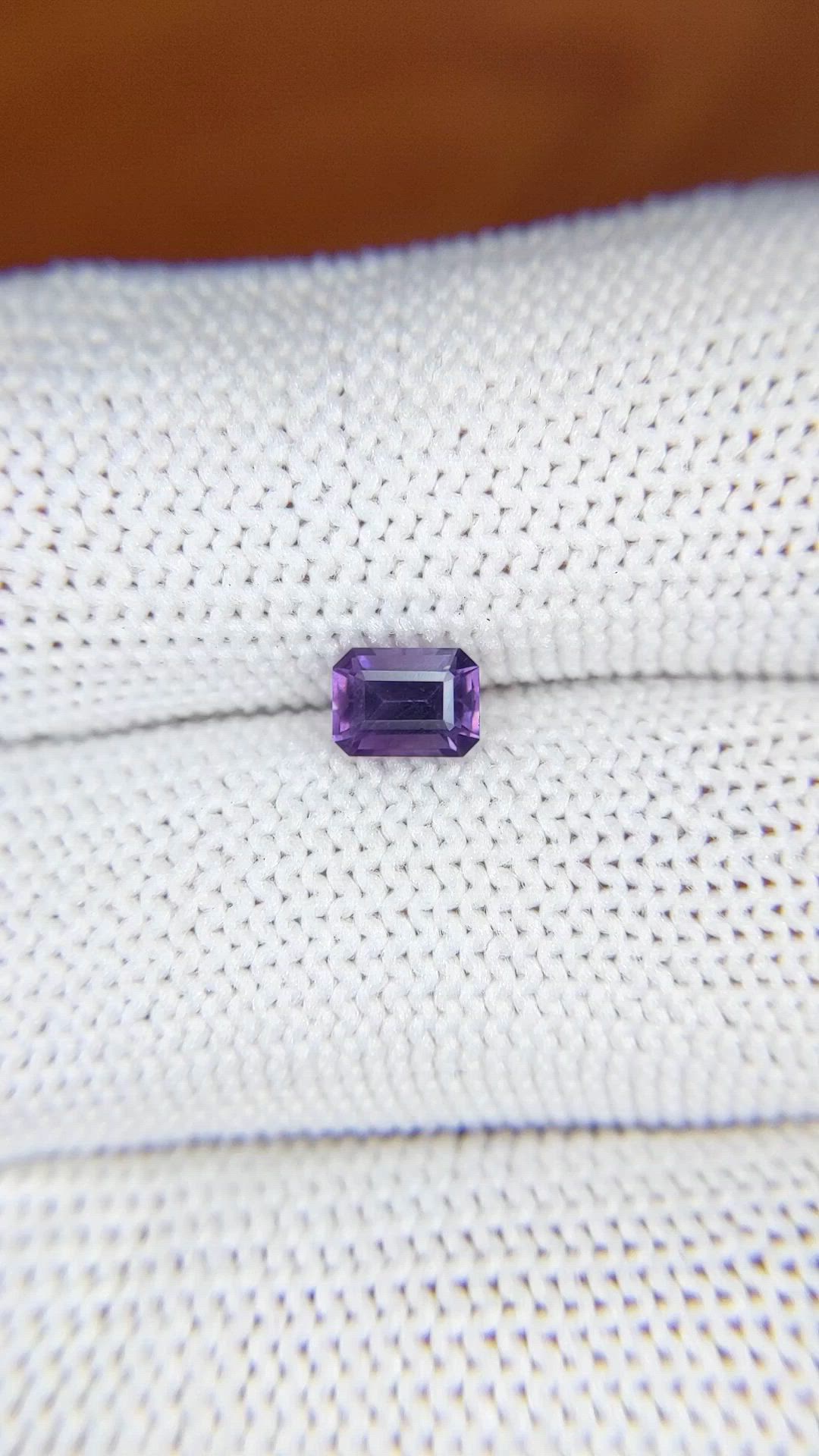 0.60 Ct. Spinel from Ceylon (Sri Lanka) Size Video