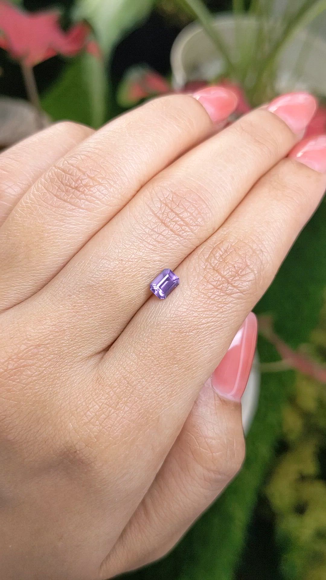 0.60 Ct. Spinel from Ceylon (Sri Lanka) Size Video