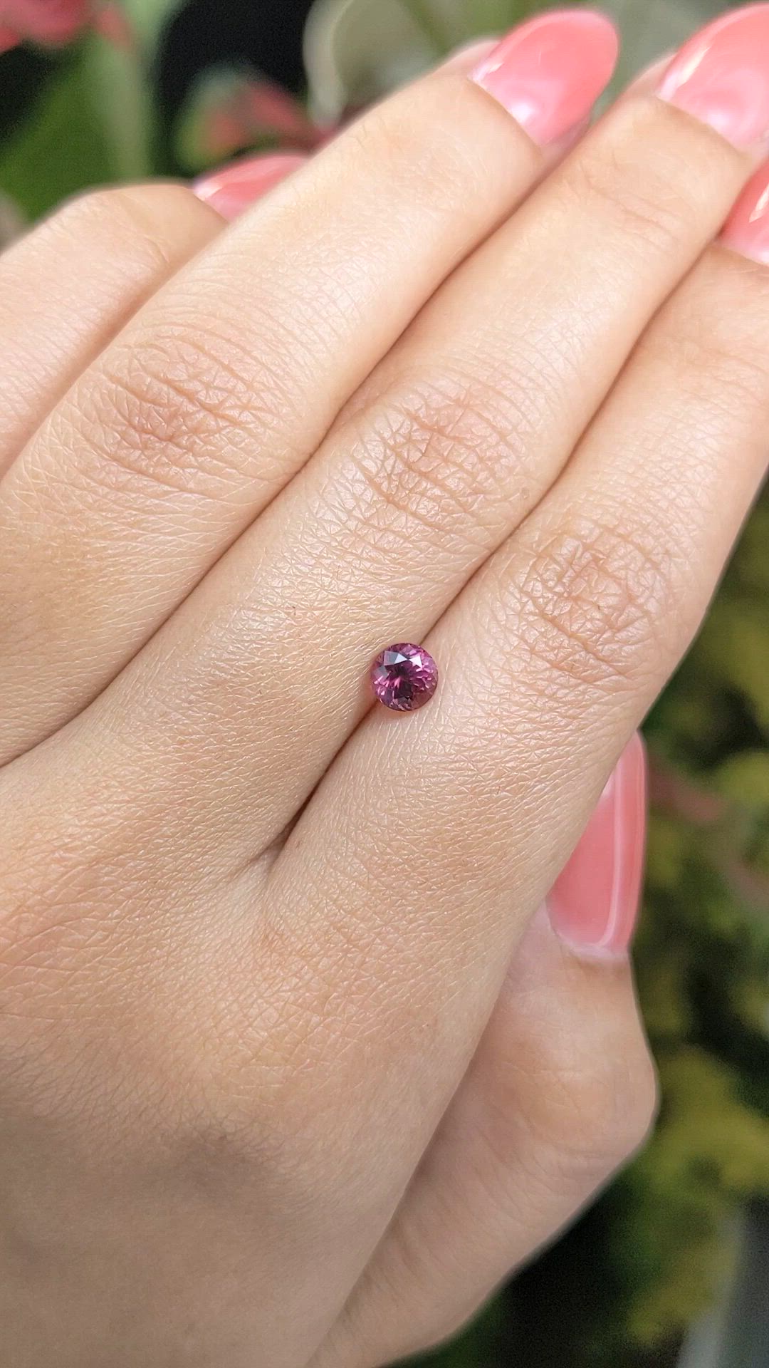 0.73 Ct. Spinel from Ceylon (Sri Lanka) Size Video