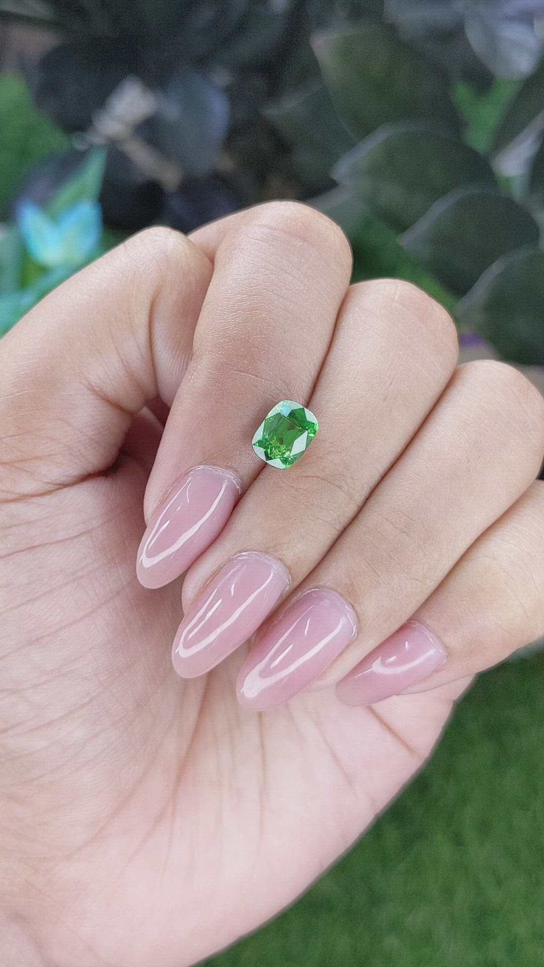 1.86 Ct. Tsavorite Garnet from Tanzania Size Video