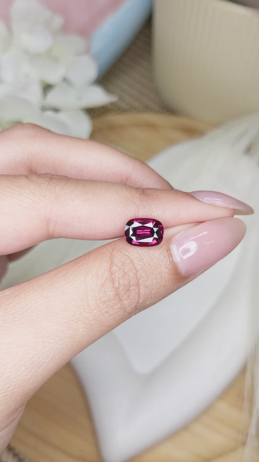 2.29 Ct. Rhodolite Garnet from Ceylon (Sri Lanka) Size Video