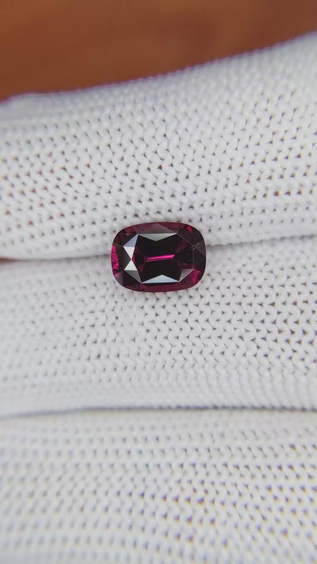 2.29 Ct. Rhodolite Garnet from Ceylon (Sri Lanka) Size Video