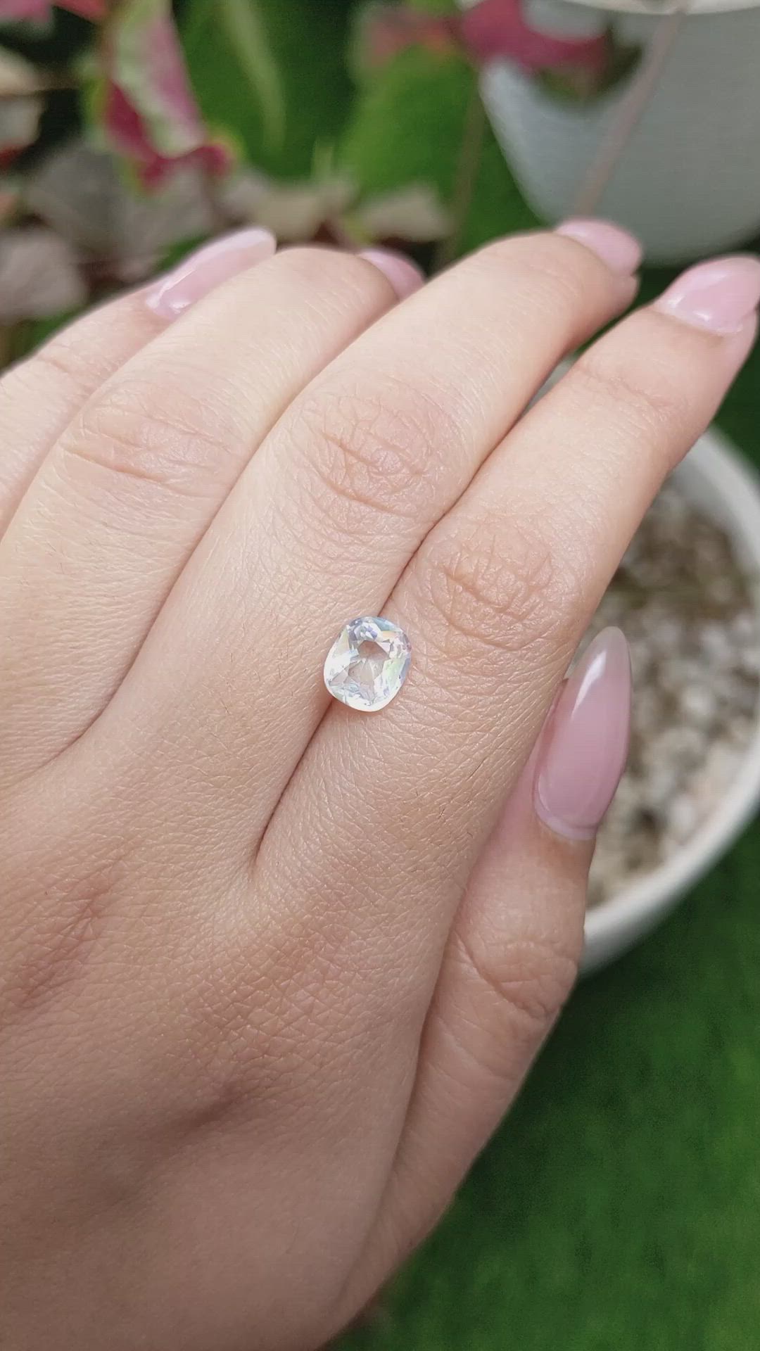 1.21 Ct. Moonstone from Ceylon (Sri Lanka) Size Video