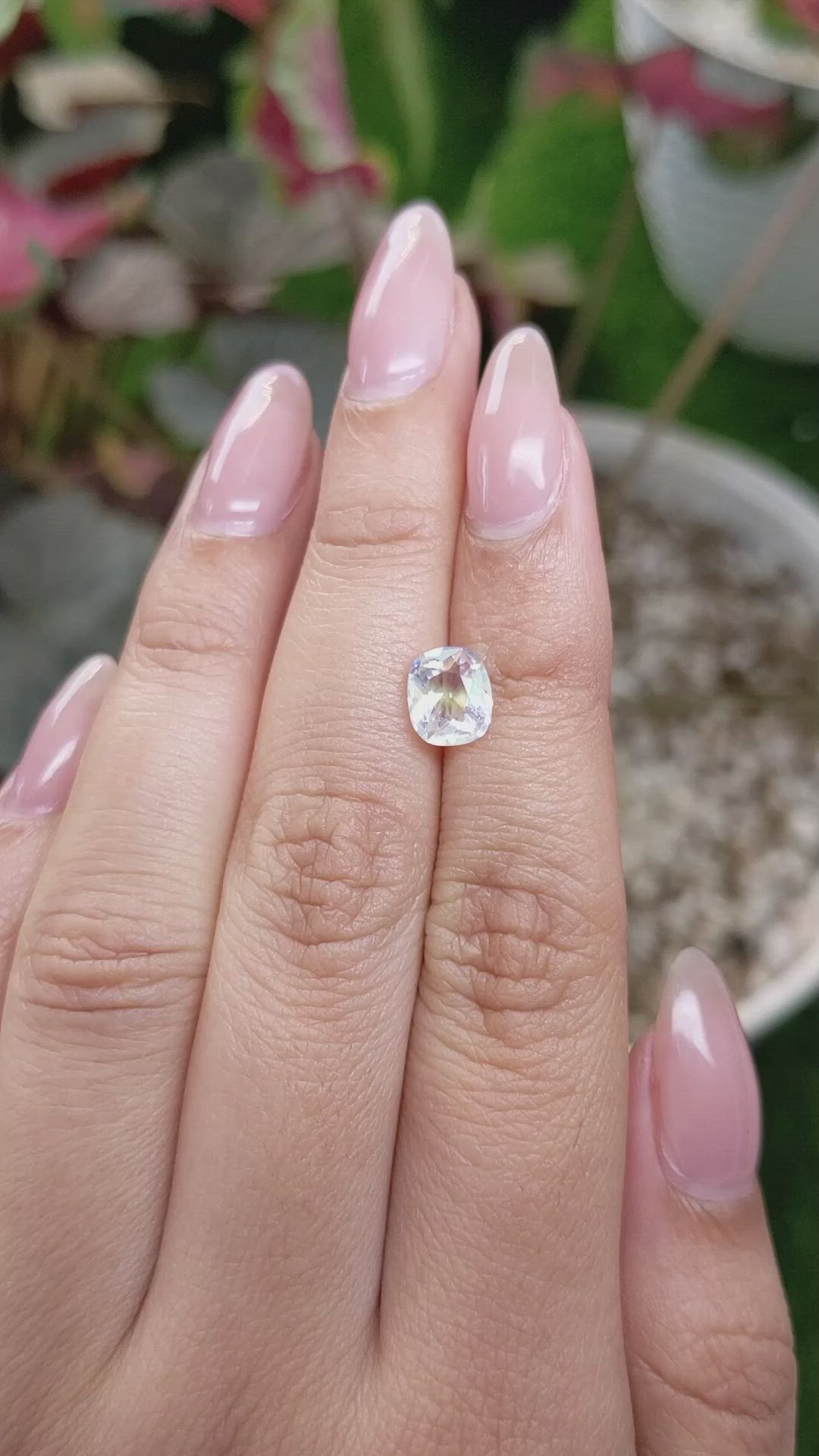 1.21 Ct. Moonstone from Ceylon (Sri Lanka) Size Video