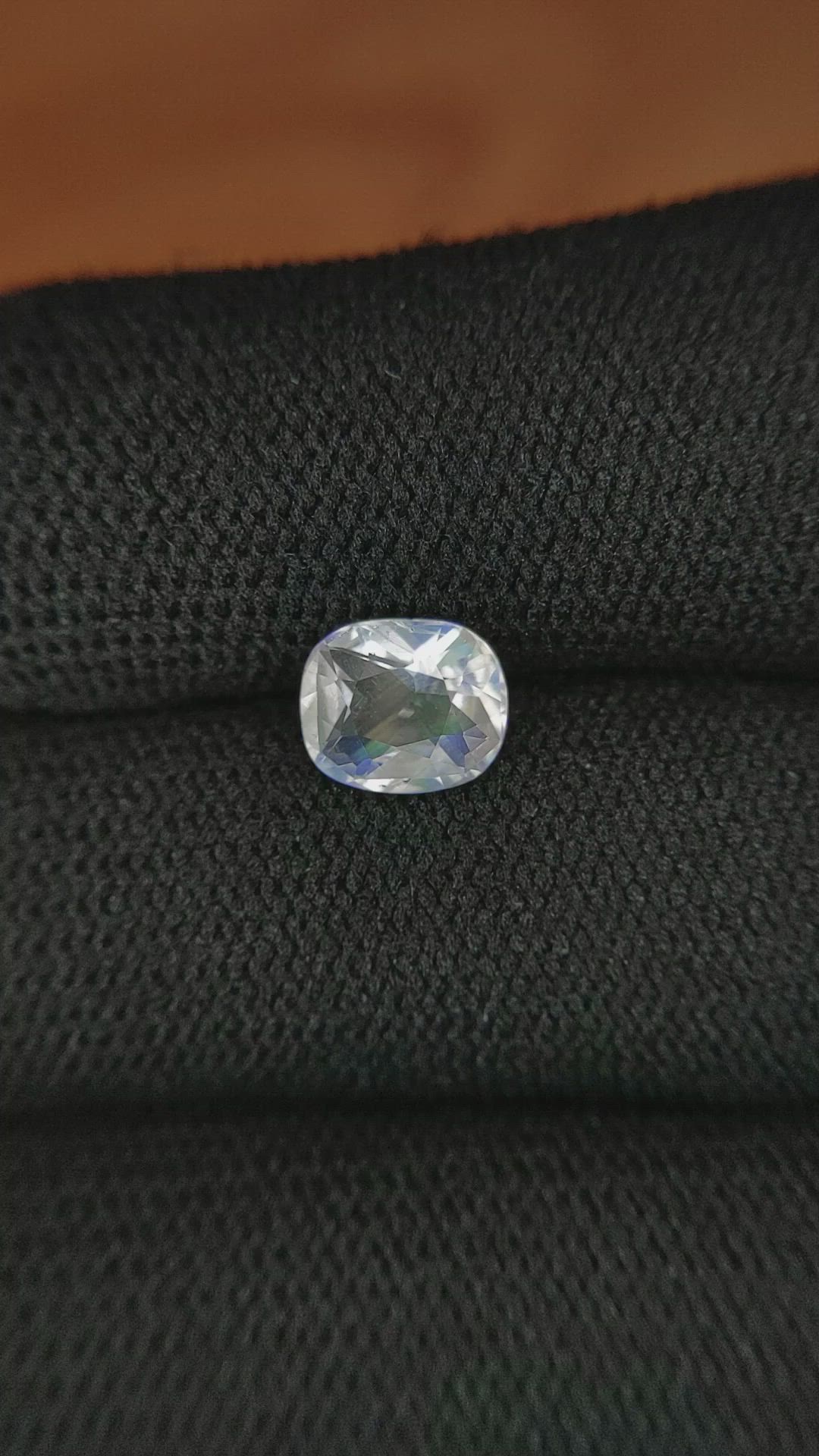 1.21 Ct. Moonstone from Ceylon (Sri Lanka) Size Video