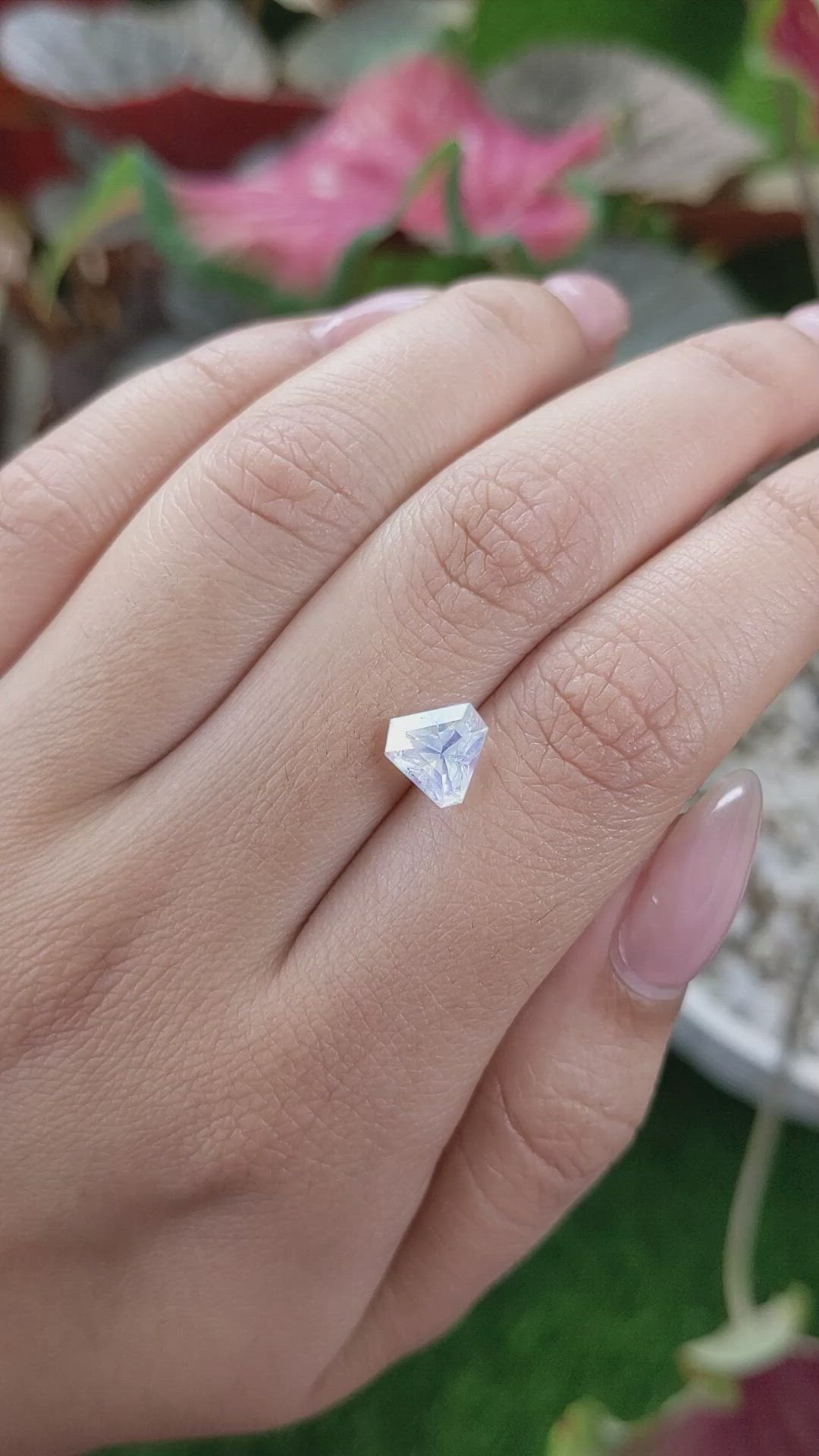 1.39 Ct. Moonstone from Ceylon (Sri Lanka) Size Video