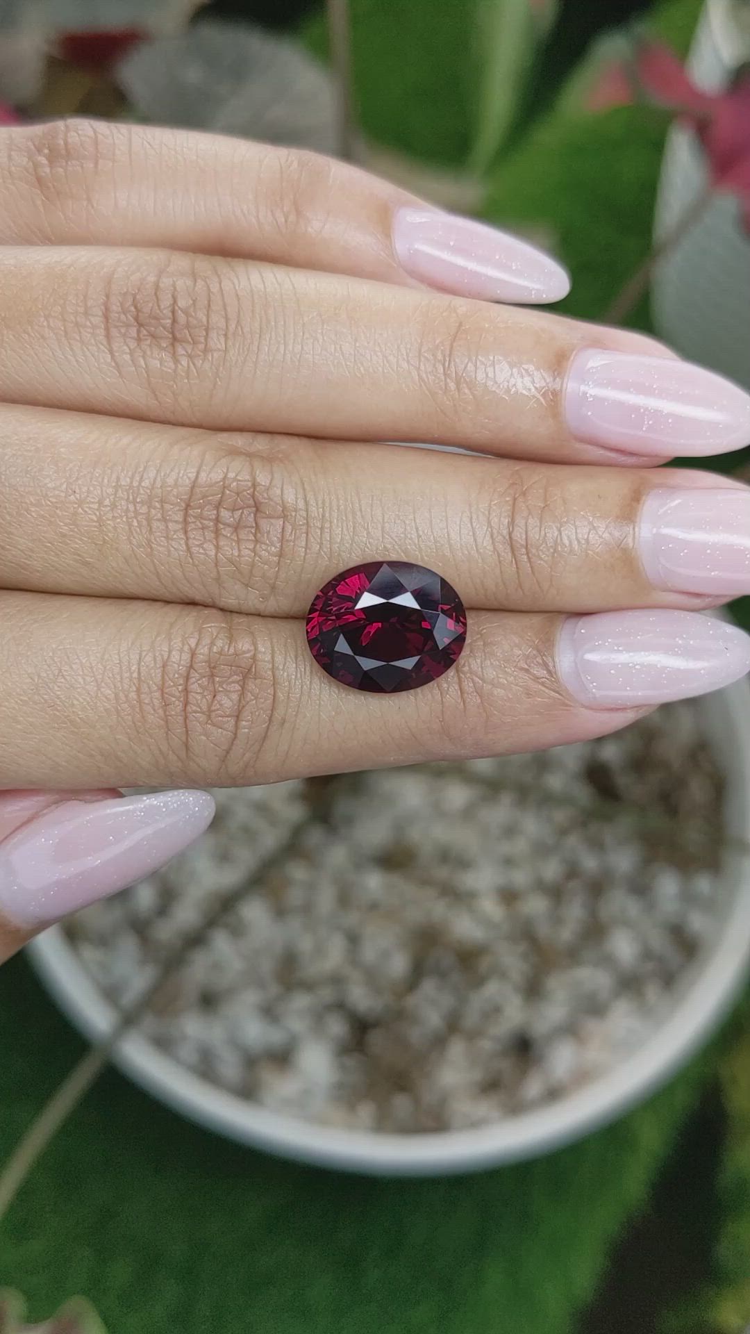 9.92 Ct. Rhodolite Garnet from Ceylon (Sri Lanka) Size Video