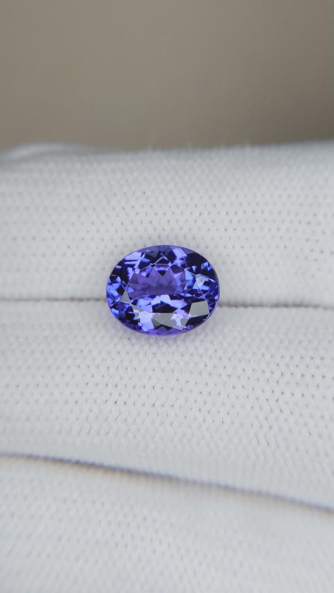 3.20 Ct. Violet Tanzanite from Tanzania Size Video