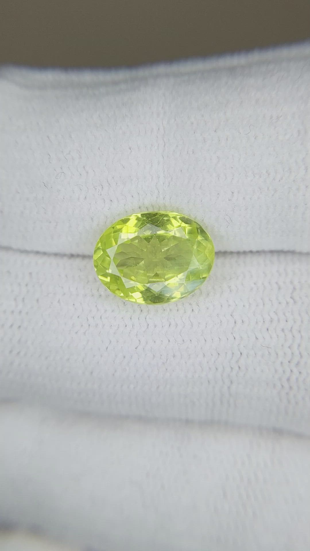 4.07 Ct. Yellowish Green Chrysoberyl from Ceylon (Sri Lanka) Size Video