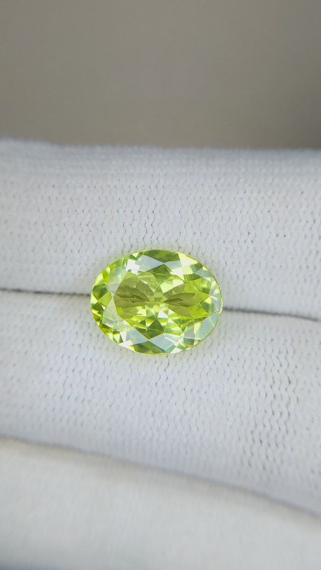 3.95 Ct. Yellowish Green Chrysoberyl from Ceylon (Sri Lanka) Size Video