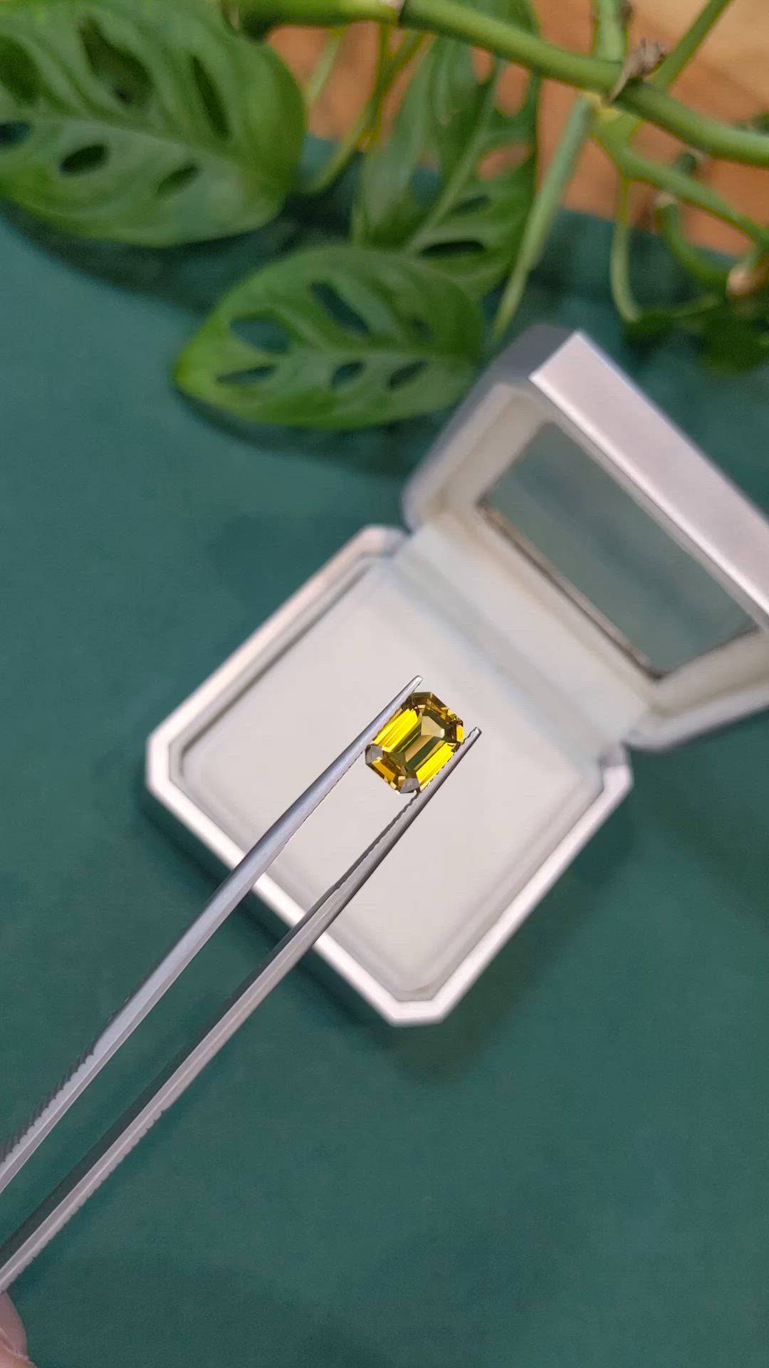 1.85 Ct. Brownish Yellow Heliodor from Madagascar Size Video