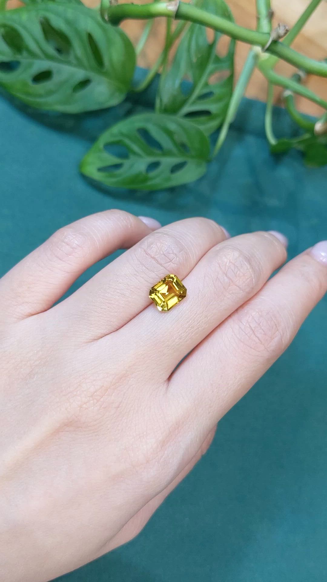 2.20 Ct. Brownish Yellow Heliodor from Madagascar Size Video