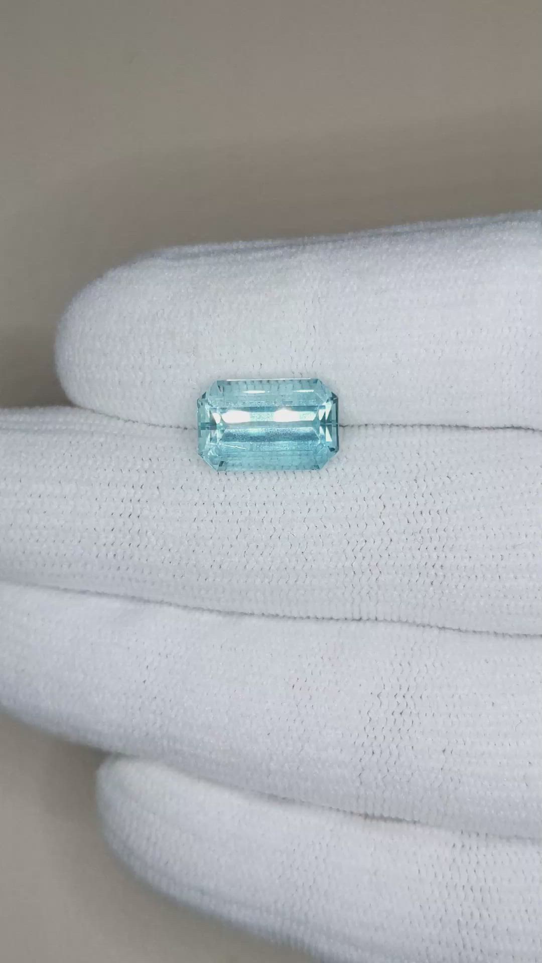 4.31 Ct. Blue Aquamarine from Mozambique Size Video