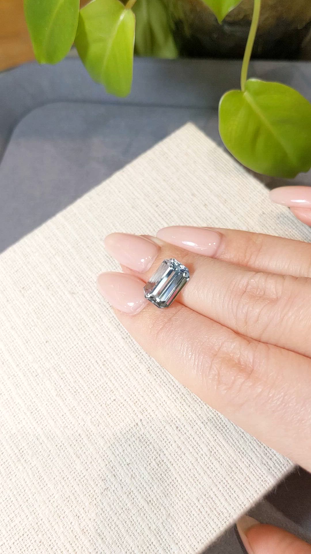 4.31 Ct. Blue Aquamarine from Mozambique Size Video