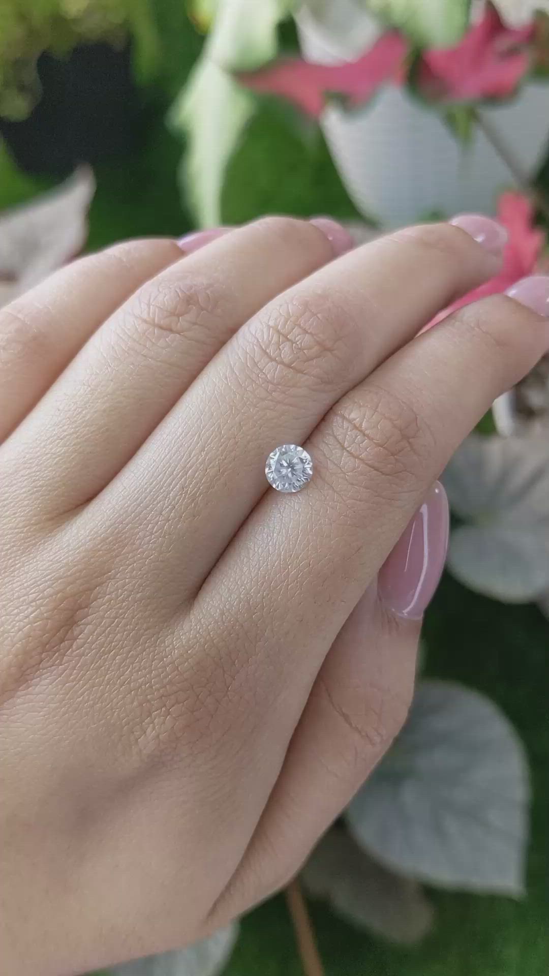 1.12 Ct. White Zircon from Ceylon (Sri Lanka) Size Video