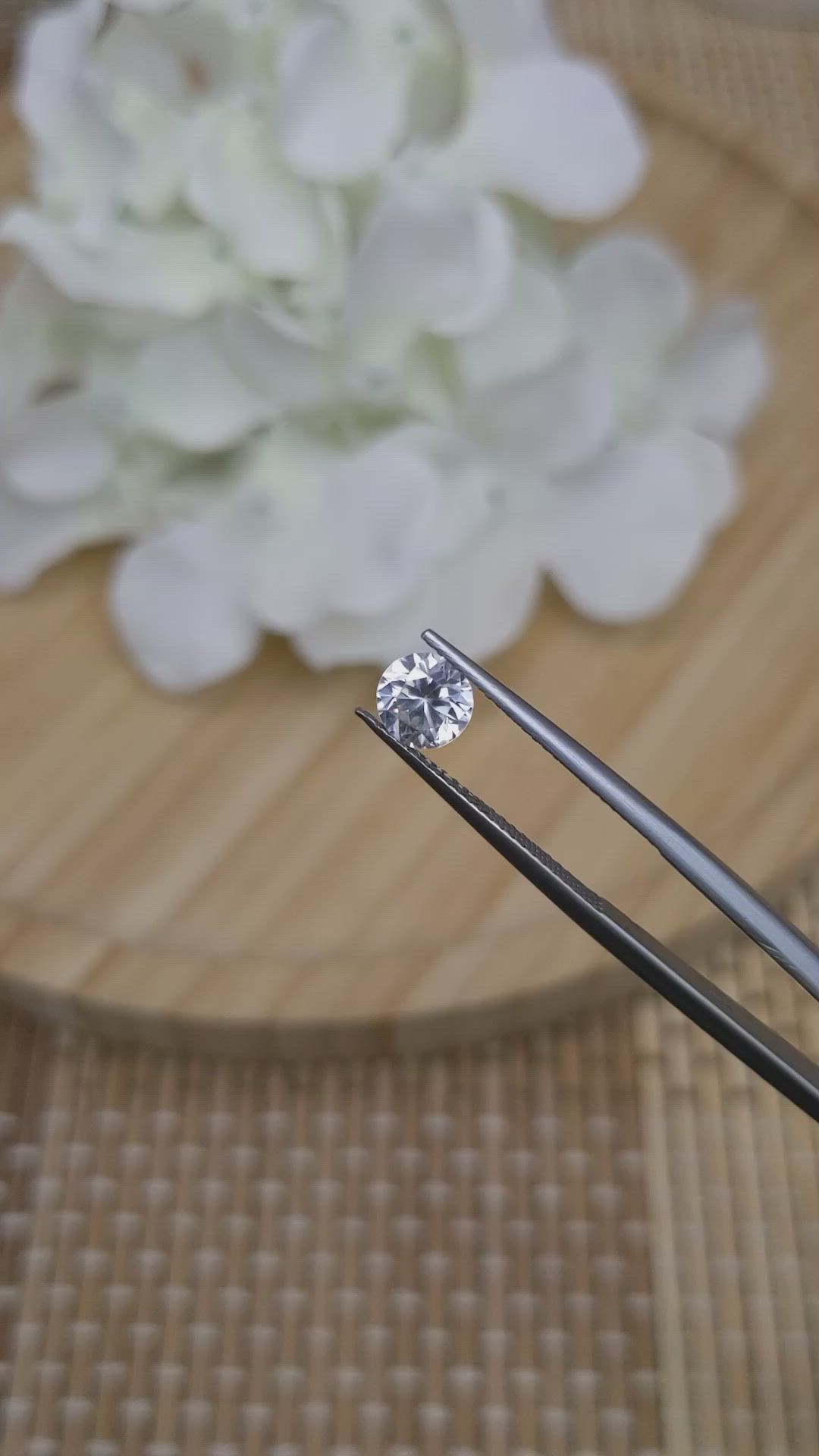 1.13 Ct. White Zircon from Ceylon (Sri Lanka) Size Video