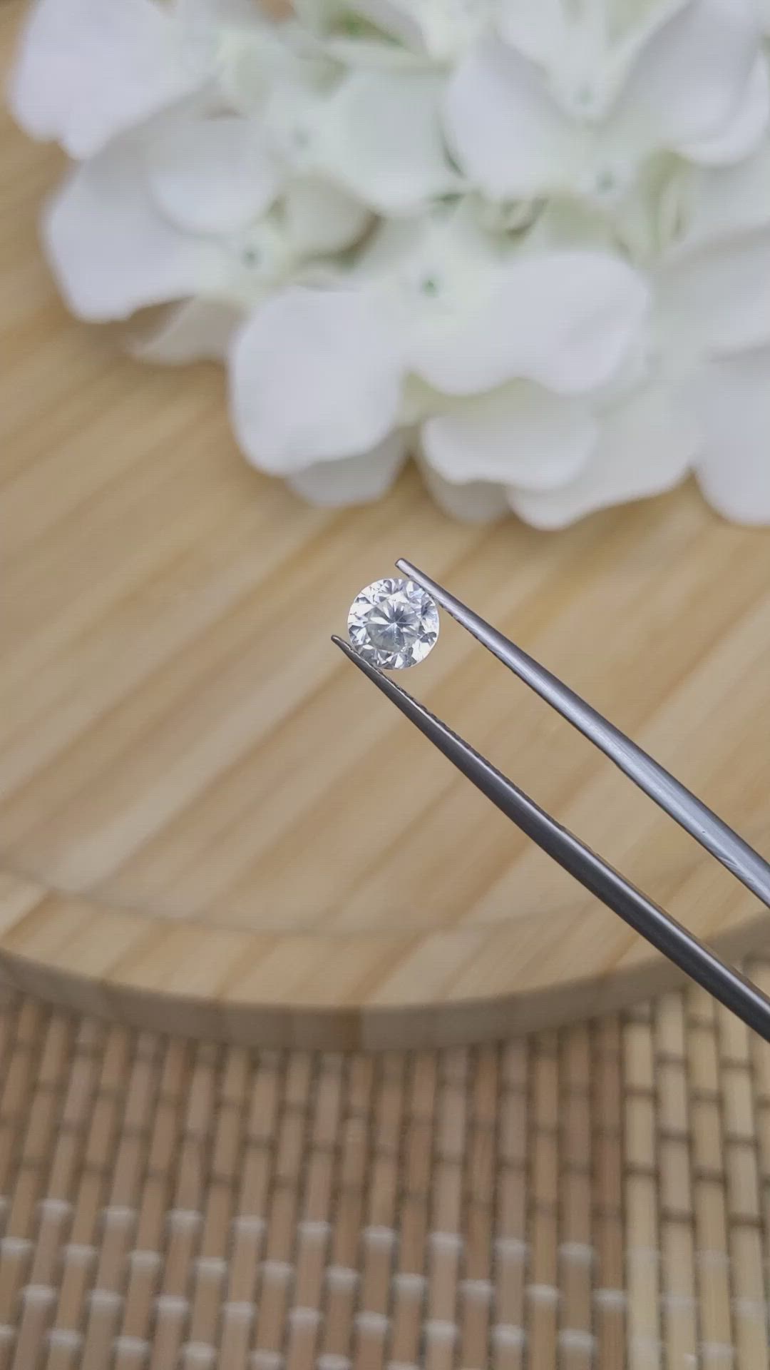 1.26 Ct. White Zircon from Ceylon (Sri Lanka) Size Video