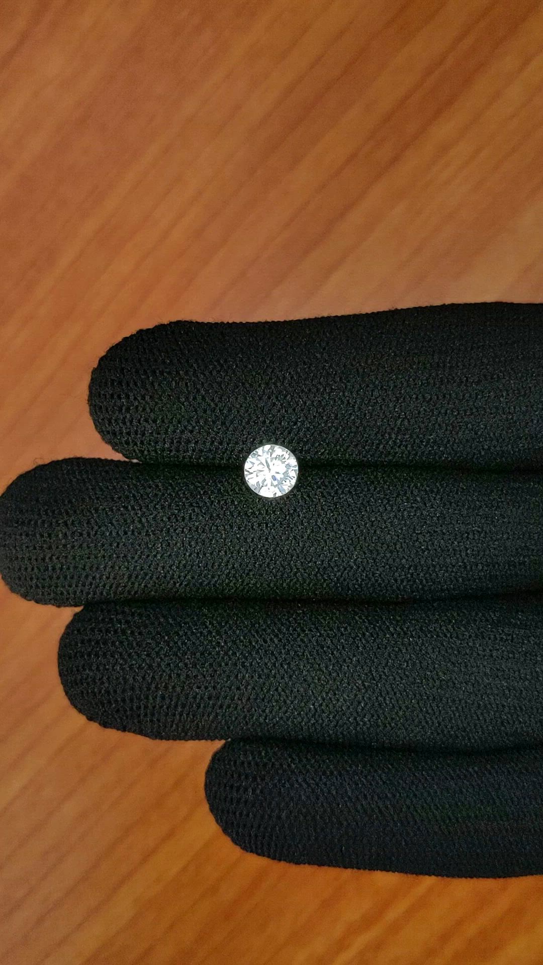 1.19 Ct. White Zircon from Ceylon (Sri Lanka) Size Video