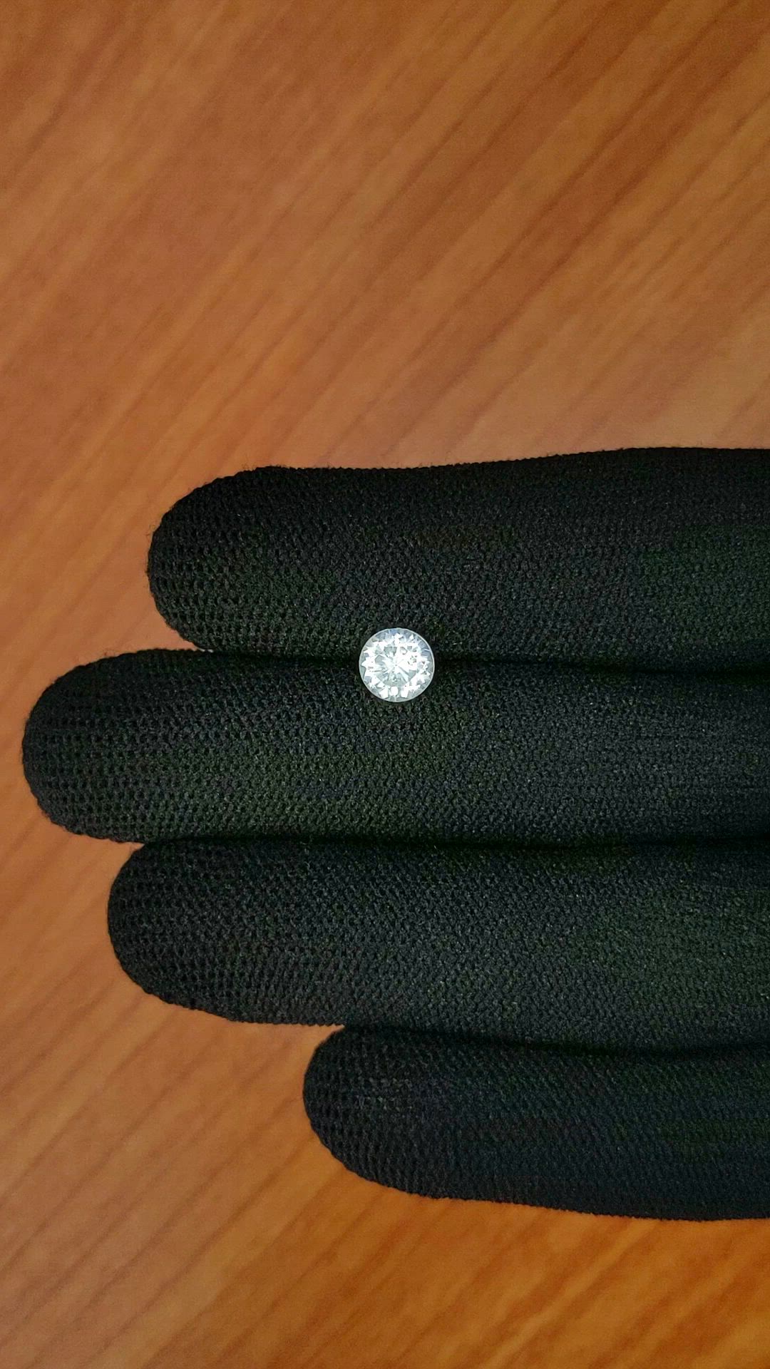 1.42 Ct. Zircon from Ceylon (Sri Lanka) Size Video