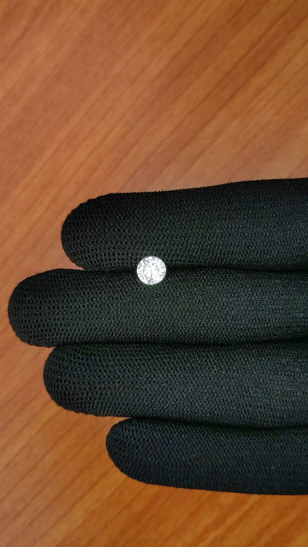 1.20 Ct. White Zircon from Ceylon (Sri Lanka) Size Video