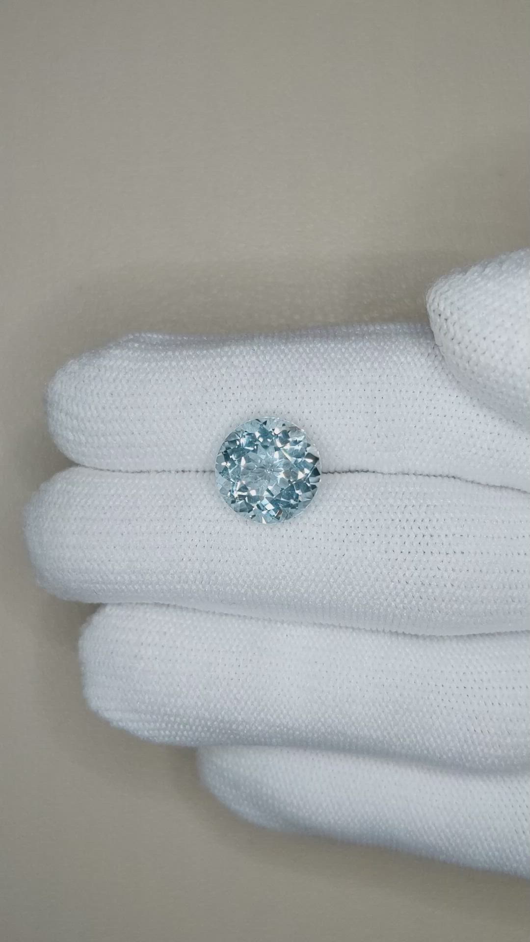 4.43 Ct. Blue Aquamarine from Nigeria Size Video