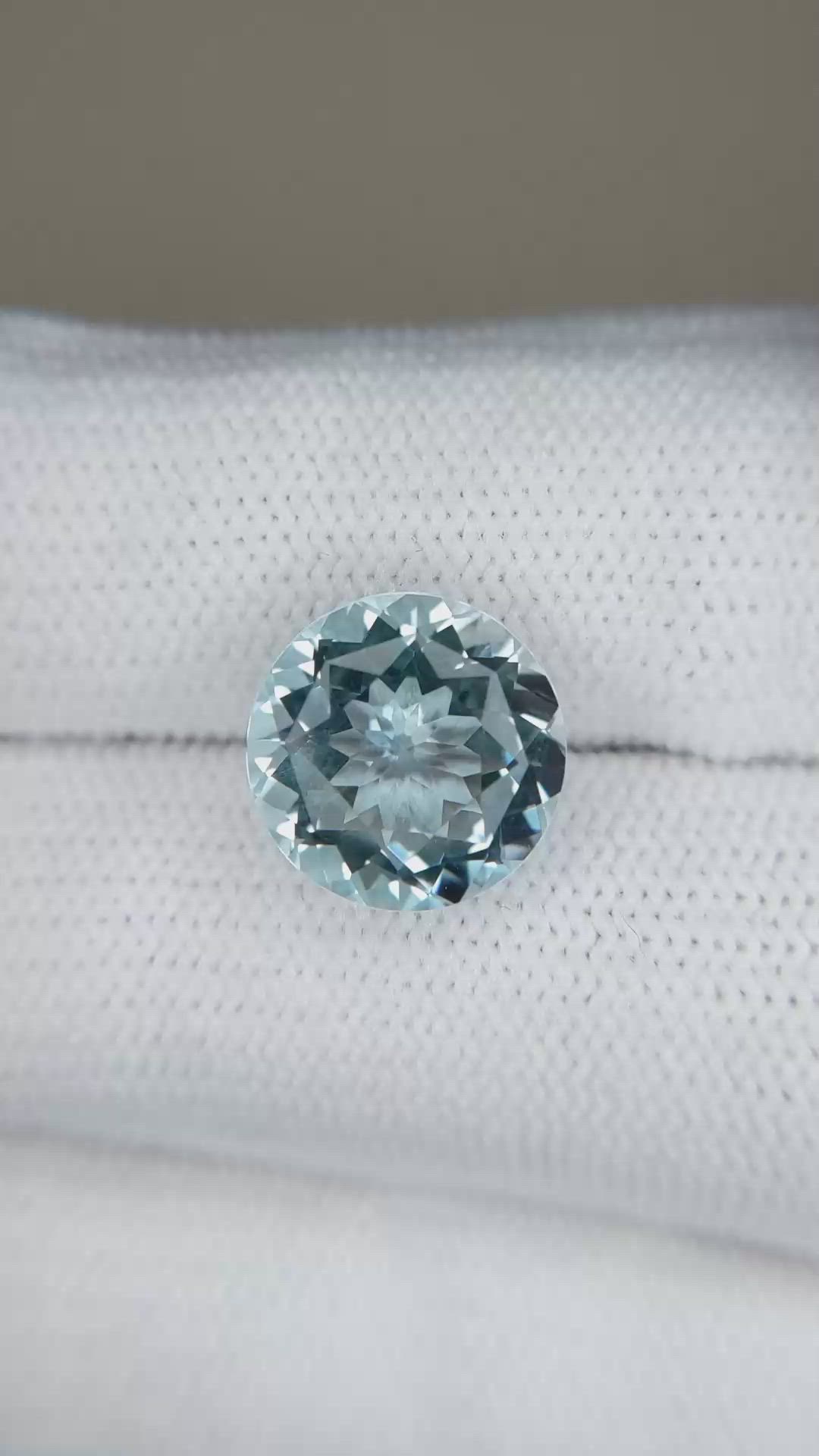 4.43 Ct. Blue Aquamarine from Nigeria Size Video