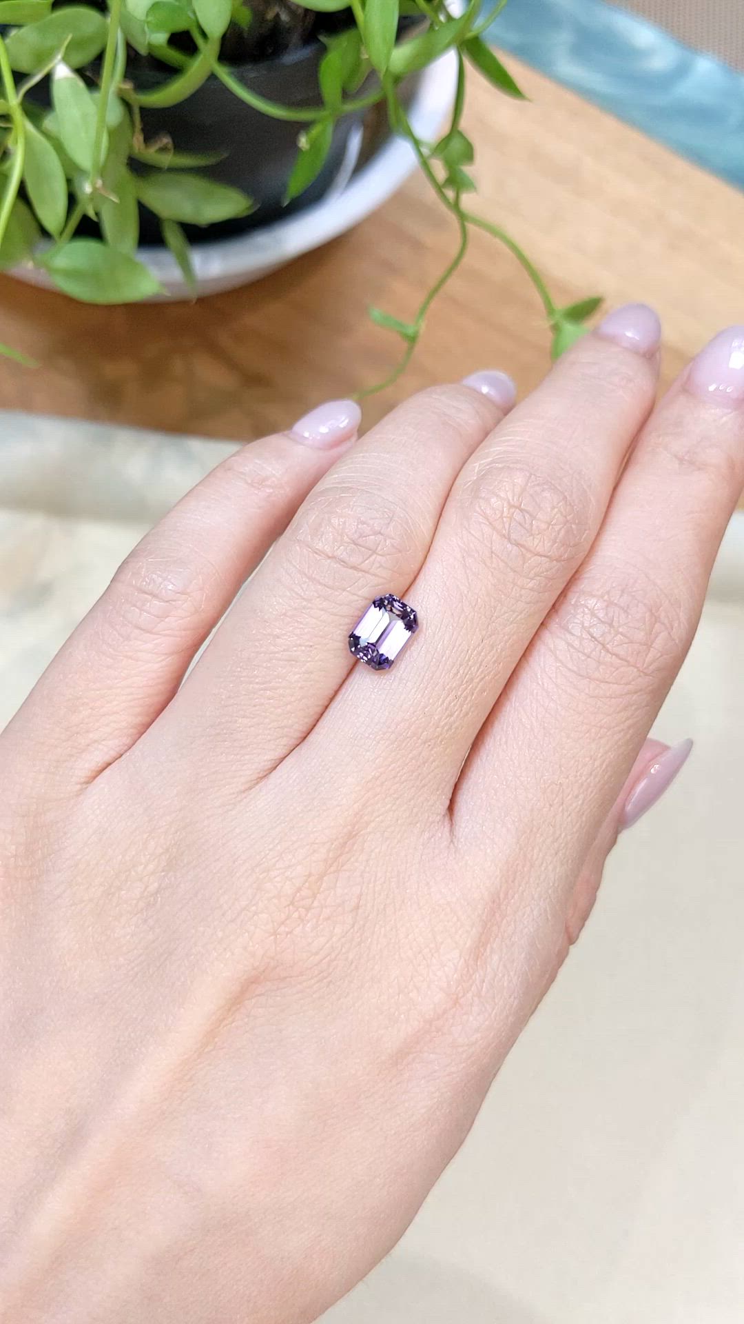 2.07 Ct. Purple Spinel from Ceylon (Sri Lanka) Size Video