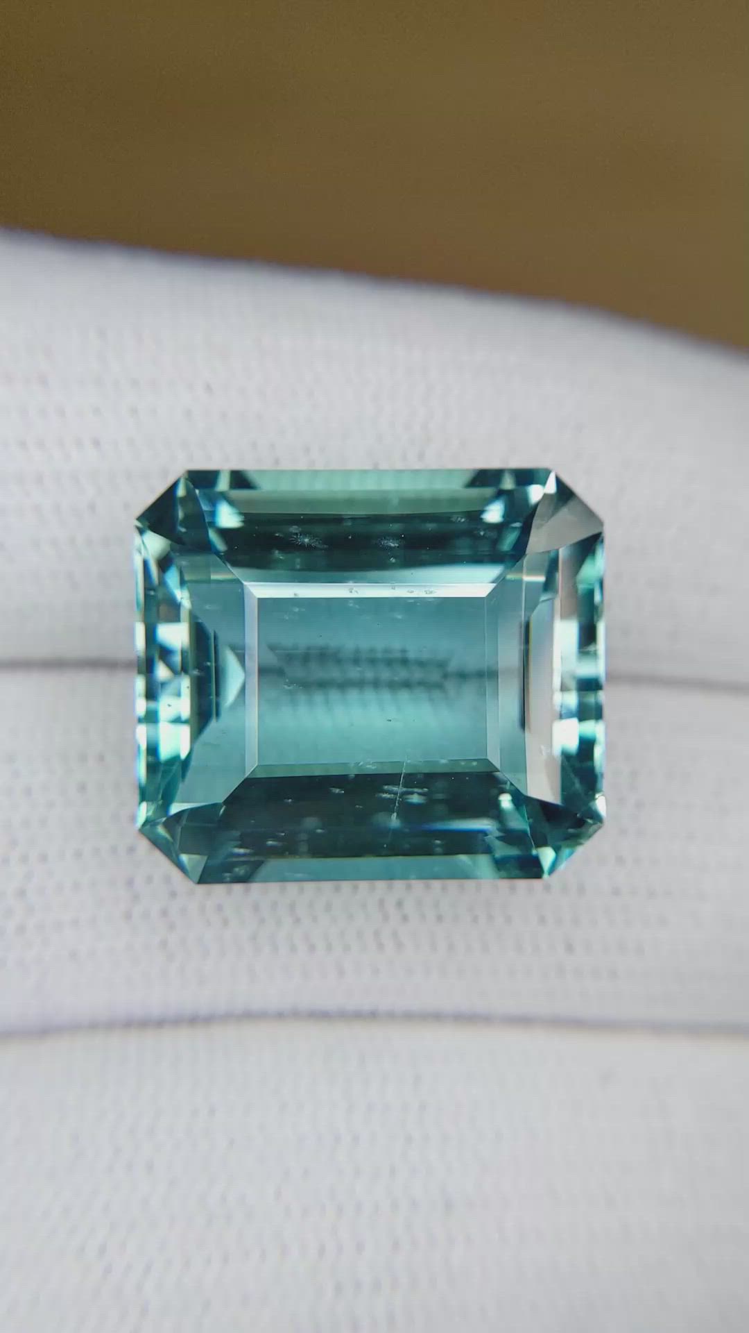22.77 Ct. Blue Aquamarine from Brazil Size Video