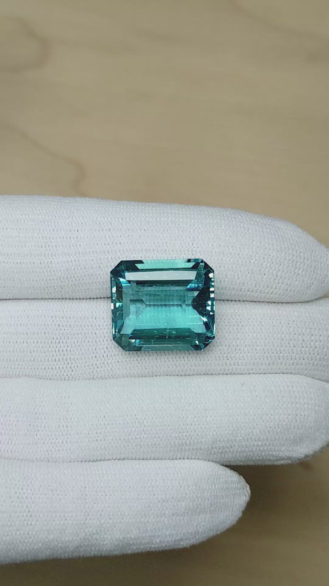 22.77 Ct. Blue Aquamarine from Brazil Size Video