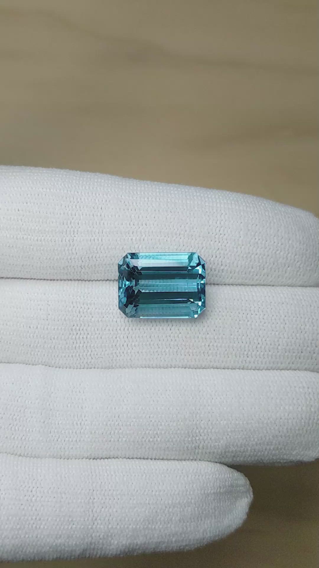 16.77 Ct. Blue Aquamarine from Brazil Size Video