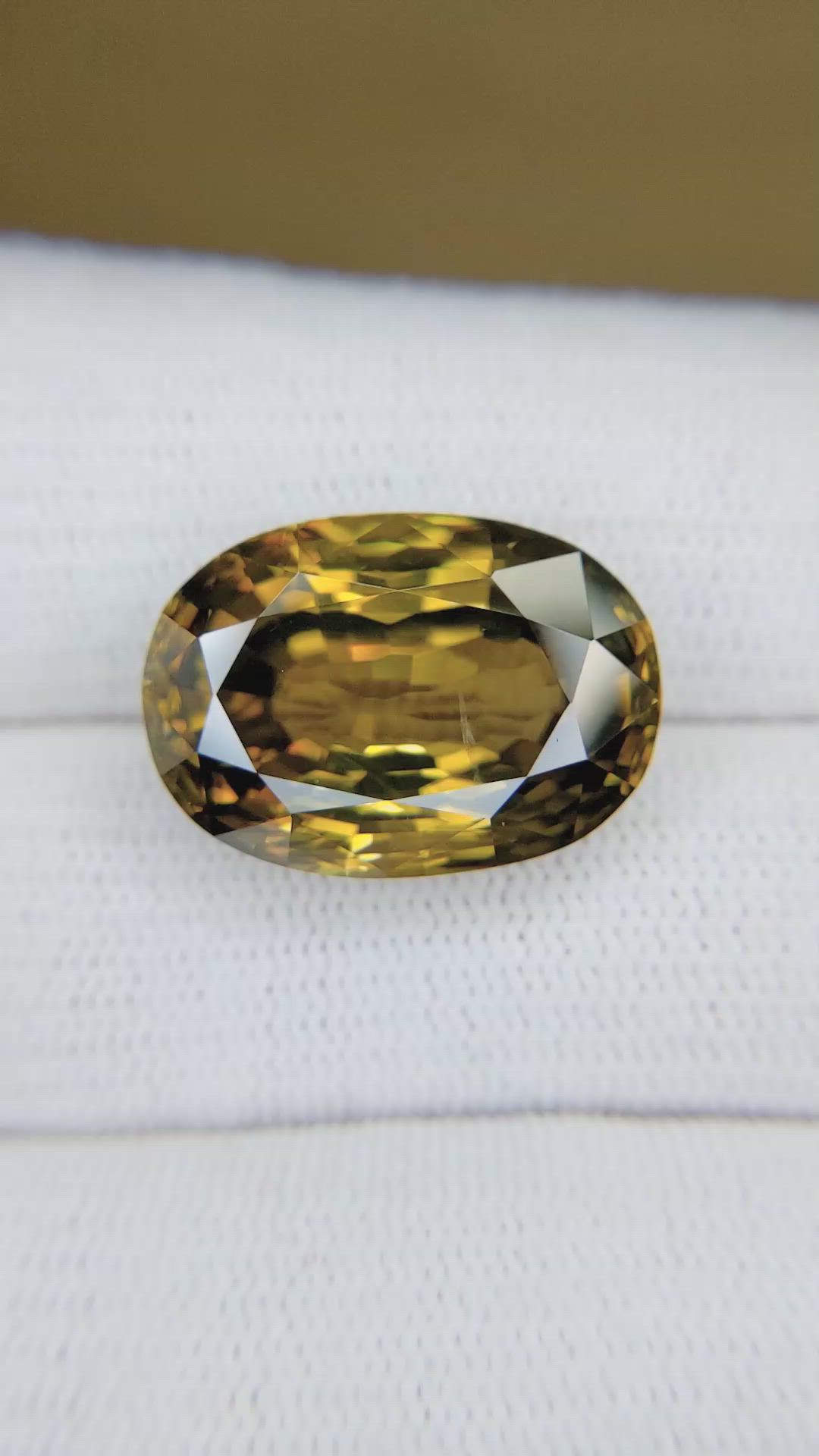 25.85 Ct. Zircon Size Video