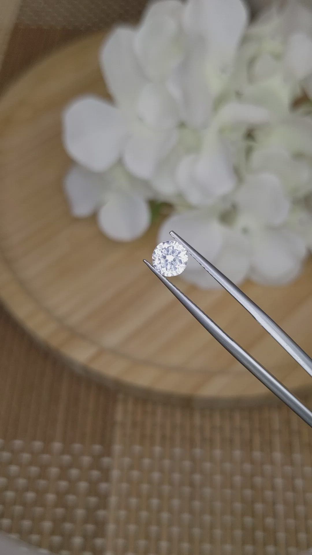 1.26 Ct. Zircon from Ceylon (Sri Lanka) Size Video