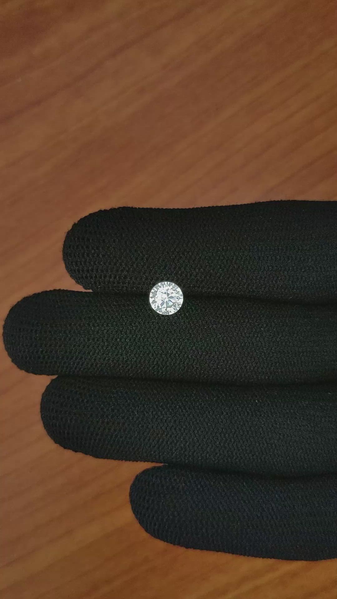 1.20 Ct. White Zircon from Ceylon (Sri Lanka) Size Video