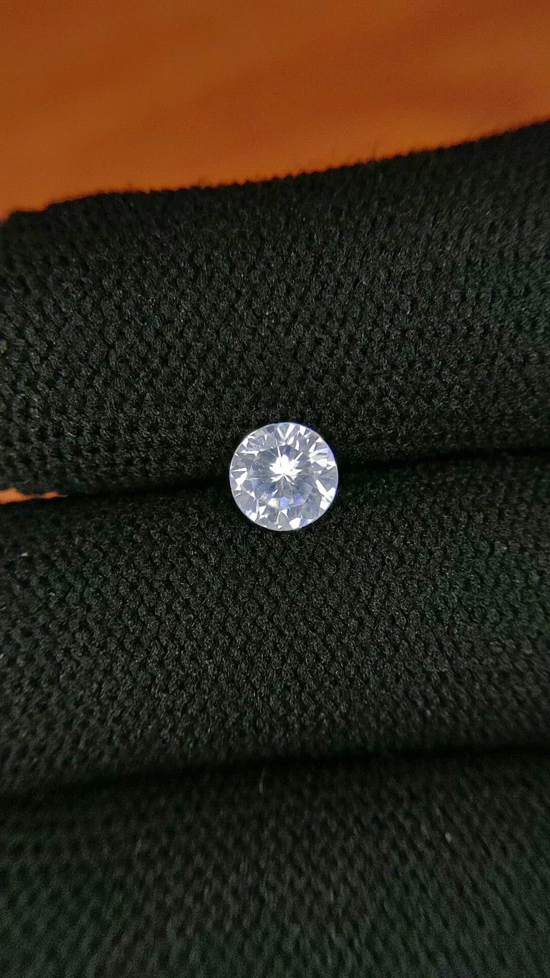 1.02 Ct. Zircon from Ceylon (Sri Lanka) Size Video