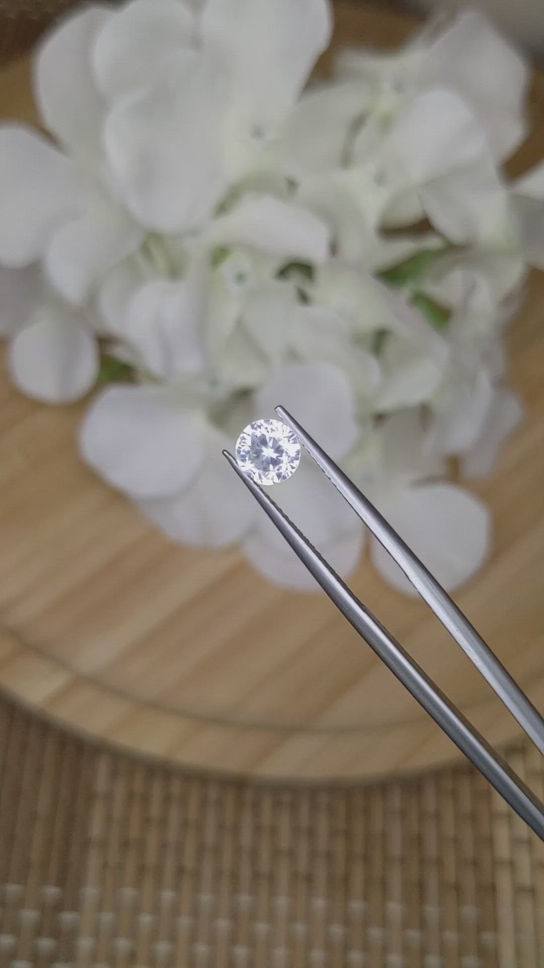 1.14 Ct. Zircon from Ceylon (Sri Lanka) Size Video