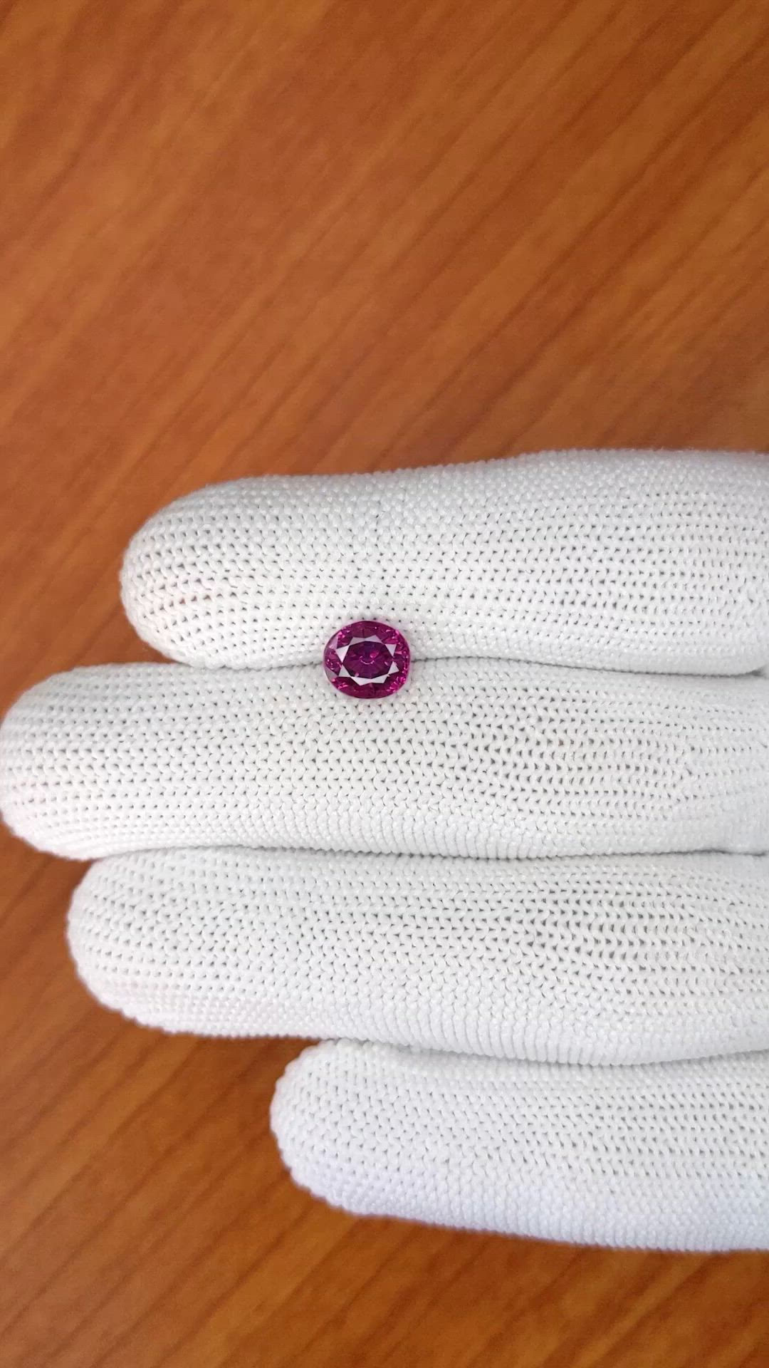 2.28 Ct. Purplish Pink Garnet from Ceylon (Sri Lanka) Size Video