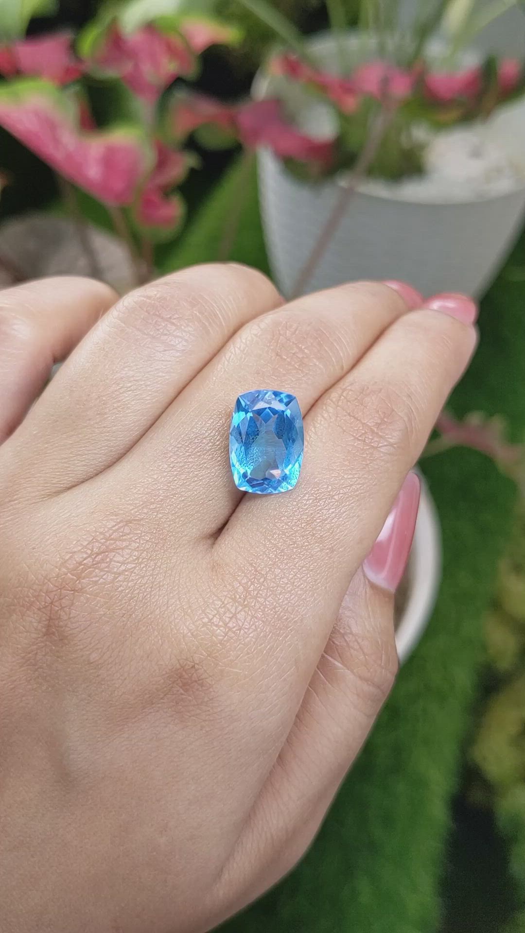 8.95 Ct. Swiss Blue Topaz from Ceylon (Sri Lanka) Size Video