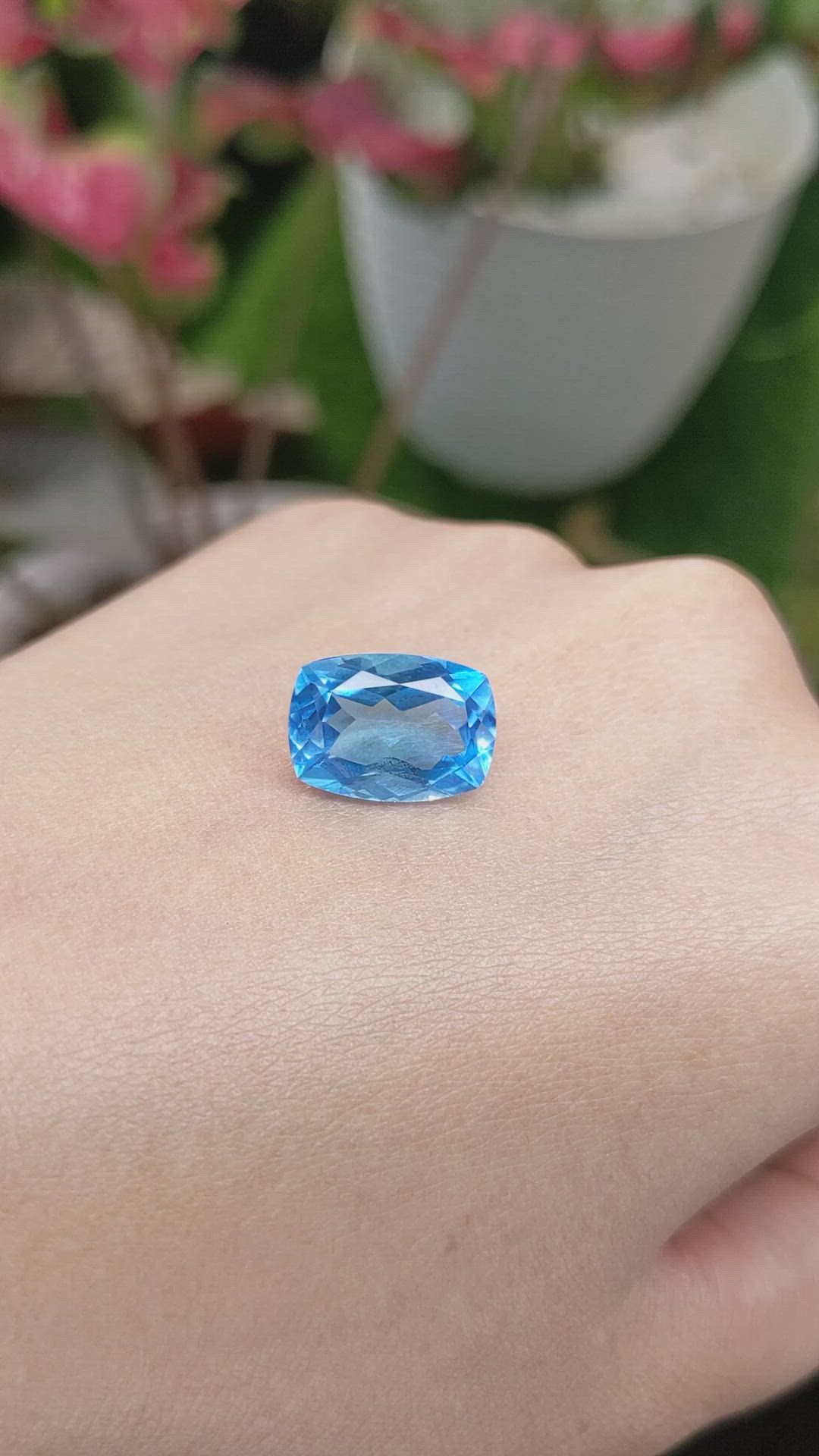 8.95 Ct. Swiss Blue Topaz from Ceylon (Sri Lanka) Size Video