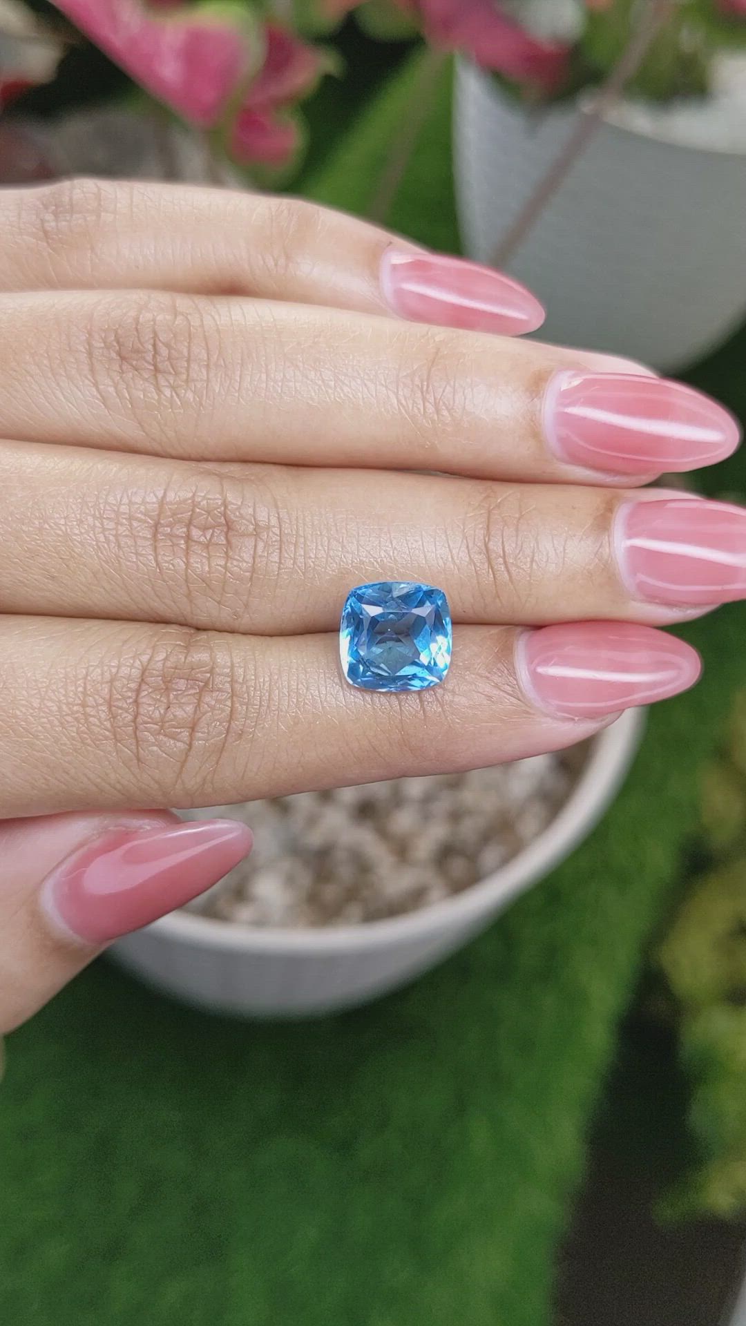 5.82 Ct. Swiss Blue Topaz from Ceylon (Sri Lanka) Size Video