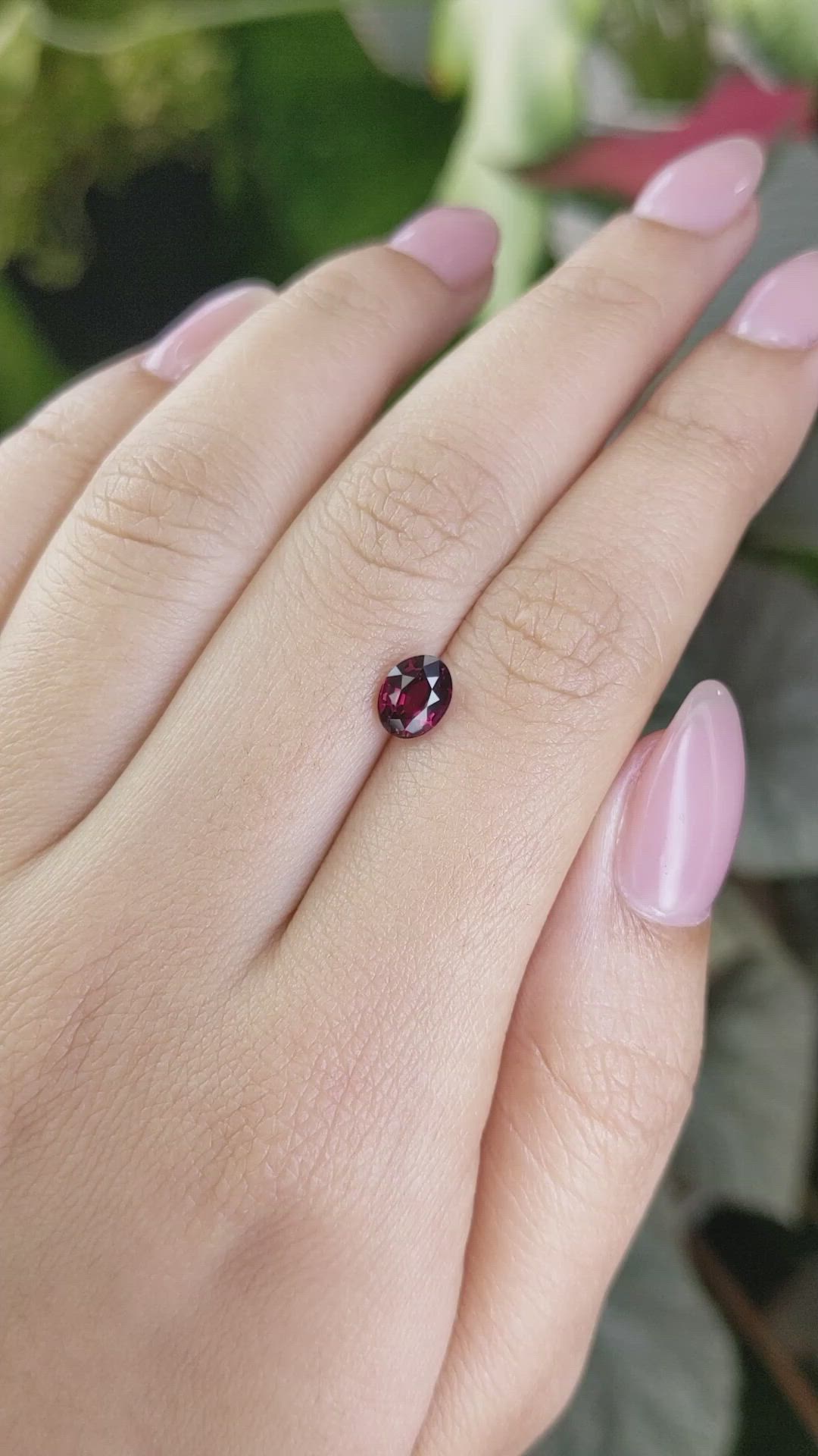1.23 Ct. Garnet from Ceylon (Sri Lanka) Size Video