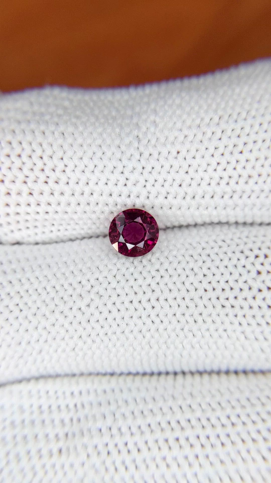 0.91 Ct. Reddish Purple Rhodolite Garnet from Ceylon (Sri Lanka) Size Video