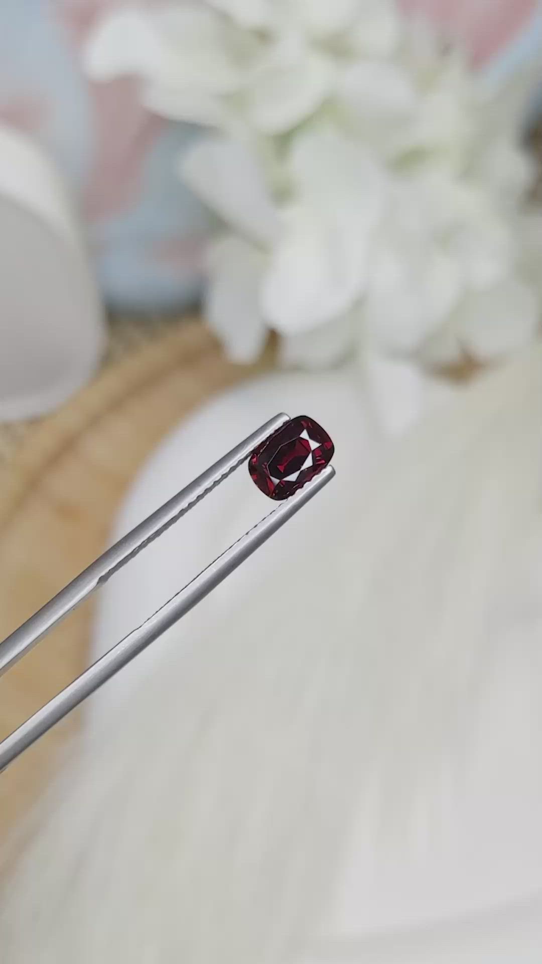 1.21 Ct. Garnet from Ceylon (Sri Lanka) Size Video
