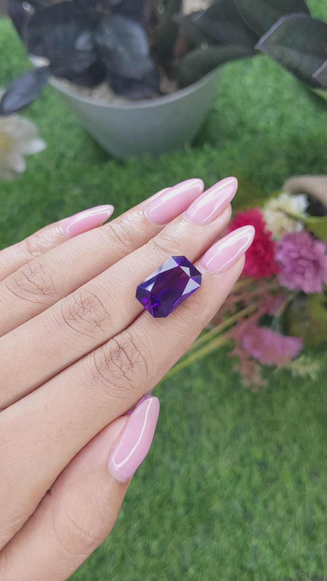 7.66 Ct. Purple Amethyst from Ceylon (Sri Lanka) Size Video