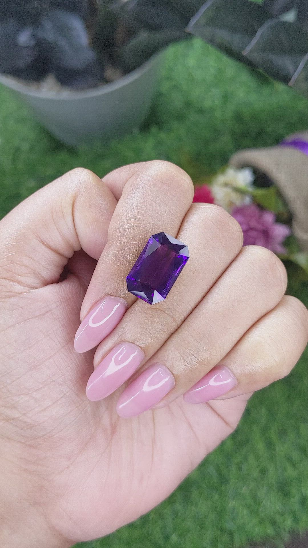 7.66 Ct. Purple Amethyst from Ceylon (Sri Lanka) Size Video