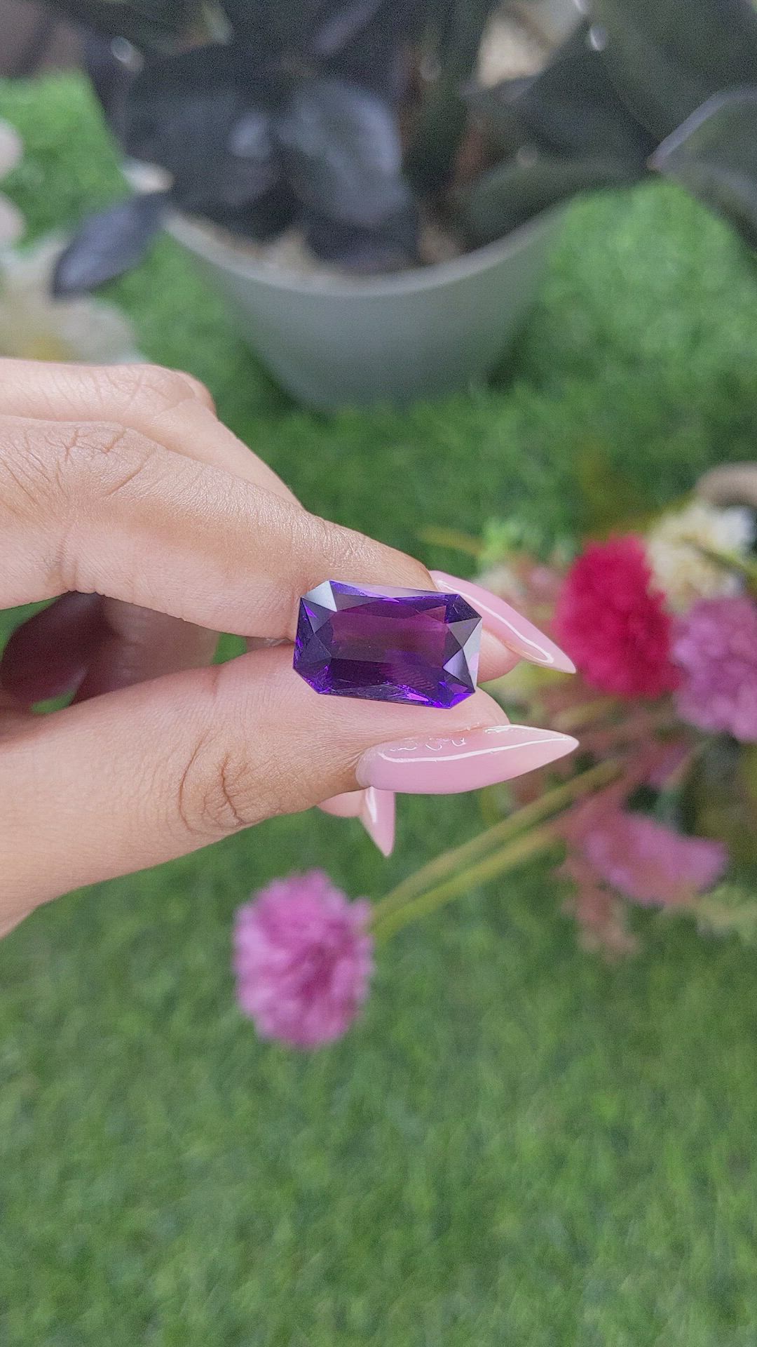 7.66 Ct. Purple Amethyst from Ceylon (Sri Lanka) Size Video