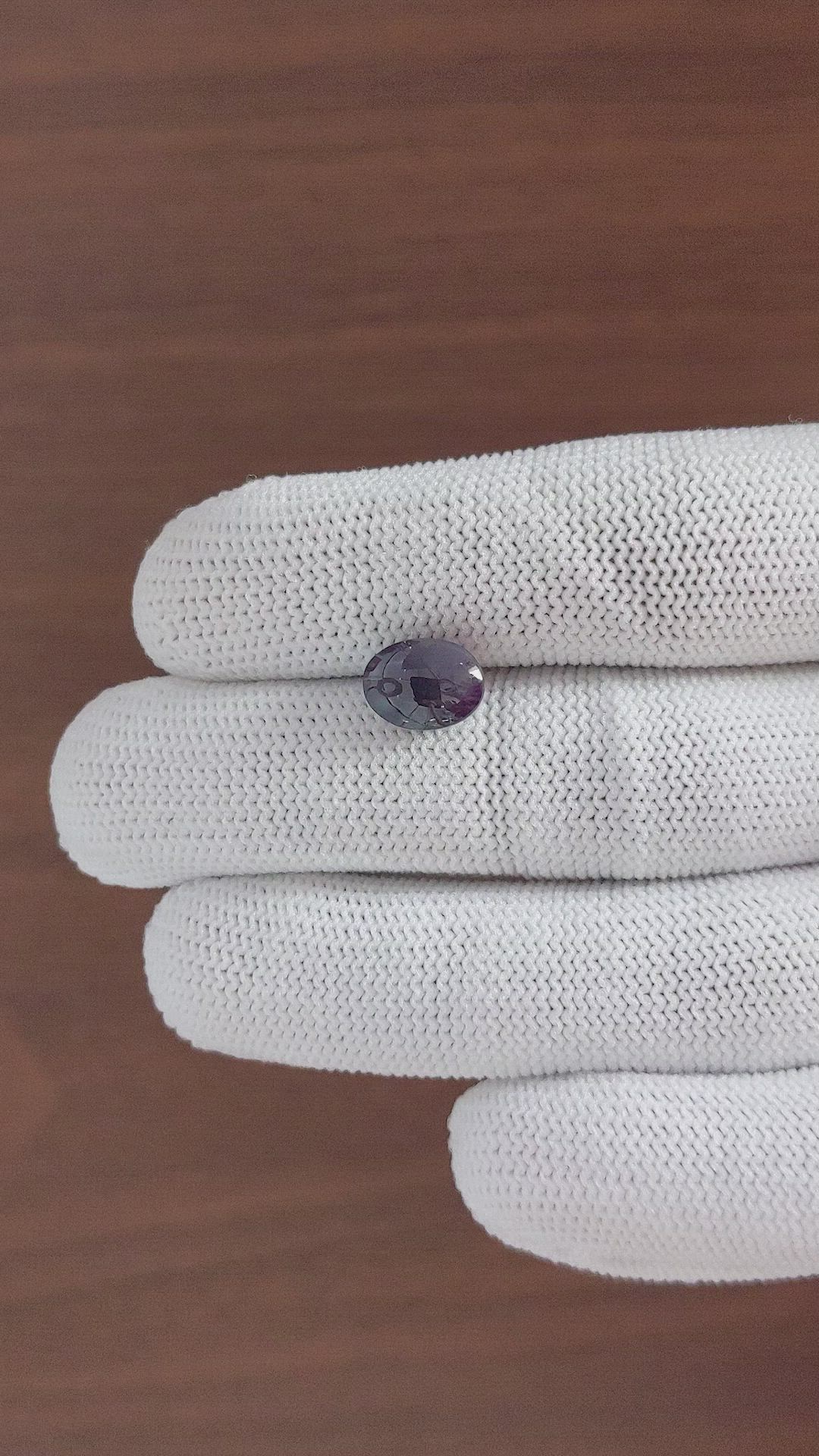 4.05 Ct. Purple Star Spinel from Ceylon (Sri Lanka) Size Video