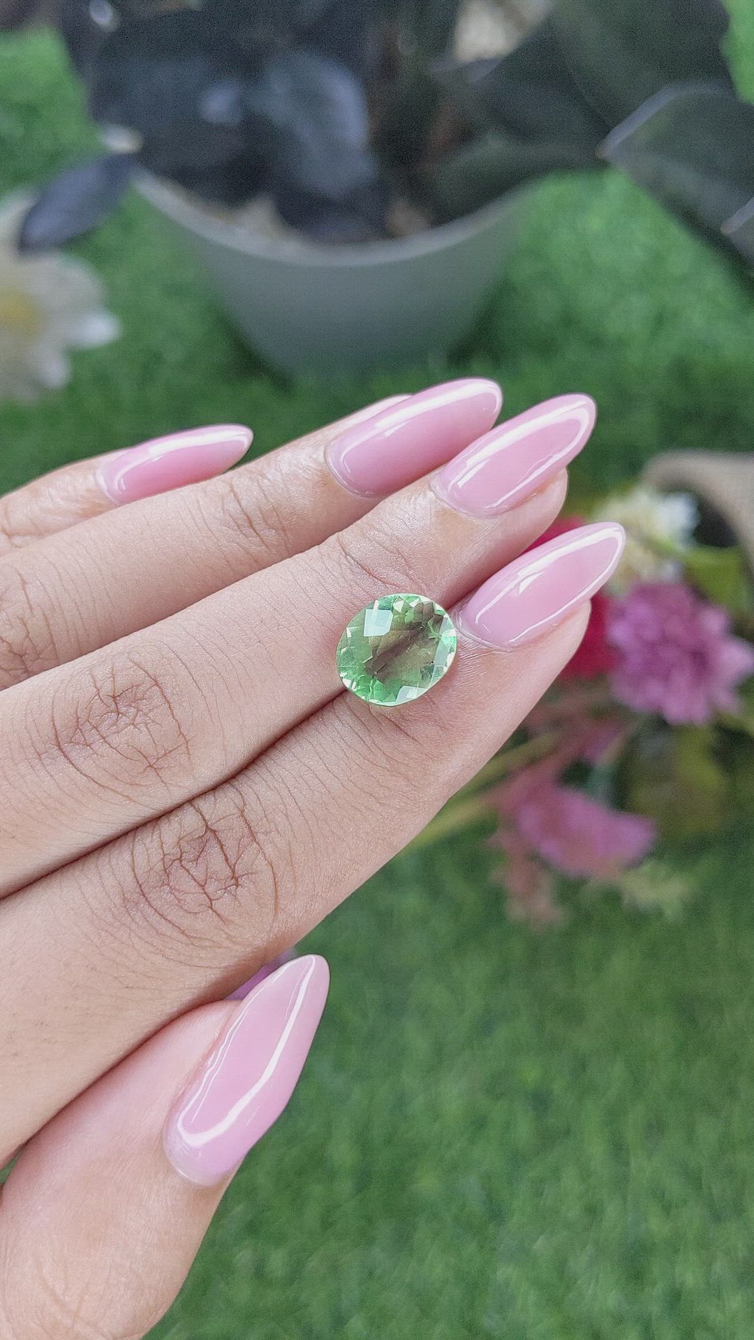 4.28 Ct. Green Fluorite from Ceylon (Sri Lanka) Size Video